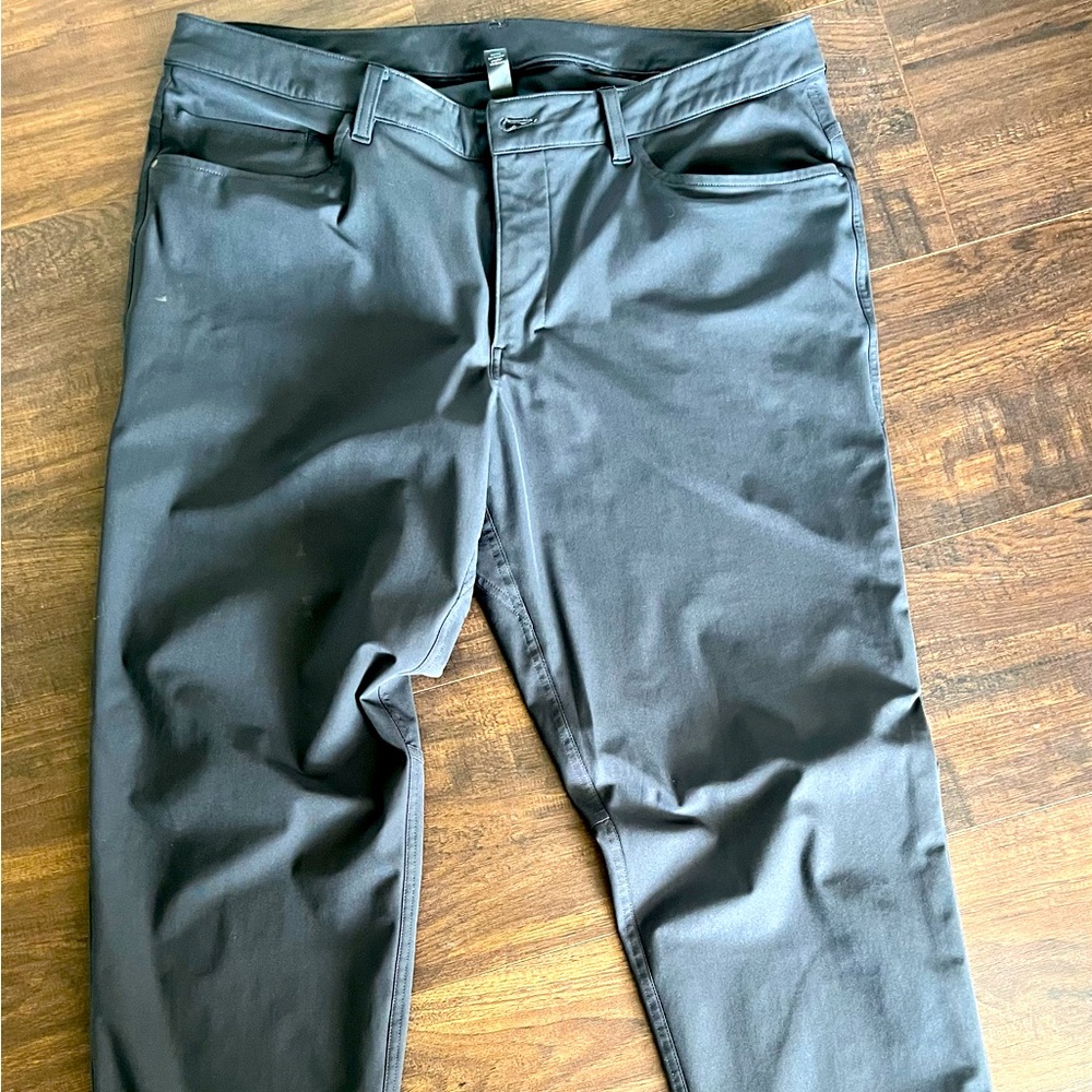 Men’s Lululemon ABC Pants. Waist size 36